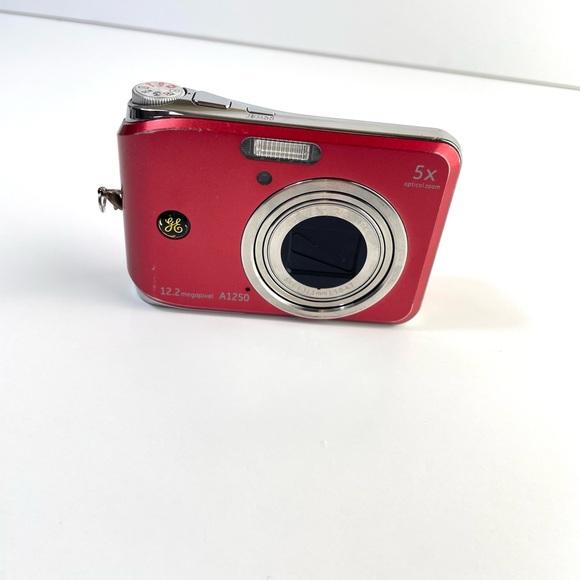 GE Red Camera A1250 A835 12.2 MP Y2K Digital Camera Compact - Picture 1 of 13